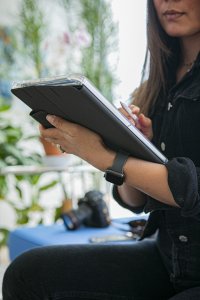 [U] by UAG Lucent 32.8 cm (12.9") Folio Black, Translucent