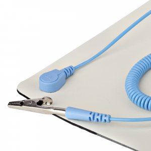 StarTech.com Anti Static Mat, ESD Mat for Electronics Repair, Anti Static Table/Desk Mat w/Detachable Grounding Wire, ANSI/ESD S 4.1, Flexible Thermoplastic Work Pad/Mat, 11x18in (30x46cm)