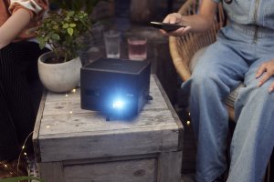 Epson EF-12 data projector Standard throw projector 1000 ANSI lumens 3LCD 1080p (1920x1080) Black
