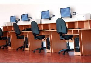Peerless LCW620A monitor mount / stand 73.7 cm (29") Black Wall
