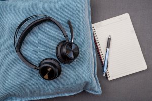 POLY Voyager Focus 2 USB-C Headset