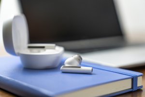 HP Poly Voyager Free 60+ UC White Sand Earbuds +BT700 USB-C Adapter +Touchscreen Charge Case