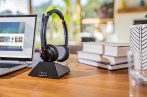 POLY Savi 8220 UC DECT 1880-1900 MHz USB-A Headset