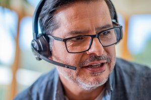 POLY Savi 8220 UC DECT 1880-1900 MHz USB-A Headset