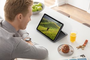 Logitech Folio Touch for iPad Air (4th & 5th generation)