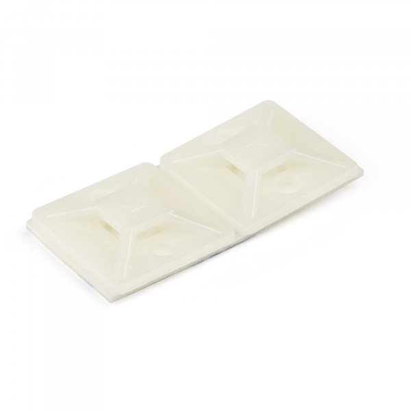 StarTech.com 100 Pack Cable Tie Mounts with Adhesive Tape for 0.18 in. (4.6 mm) Wide Ties - Nylon/Plastic Zip Tie Mounts - Electrical/Network Cable Wrap Mounts / 94V-2 Fire & UL Rated TAA