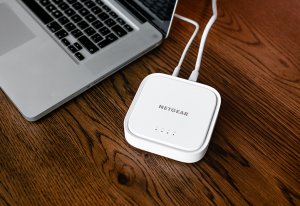 NETGEAR LM1200 Cellular network modem