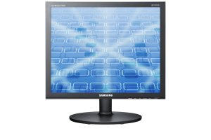 Samsung LS19CLASBEN 48.3 cm (19″) Full HD Black 250 cd/m²