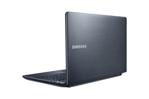 Samsung ATIV NP270E5E Intel® Celeron® 847 Laptop 39.6 cm (15.6") 4 GB DDR3-SDRAM 500 GB HDD Windows 8 Black