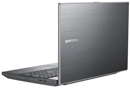 Samsung 3 NP300V5A Intel® Pentium® B950 39.6 cm (15.6") 4 GB DDR3-SDRAM 500 GB HDD Windows 7 Home Premium Silver