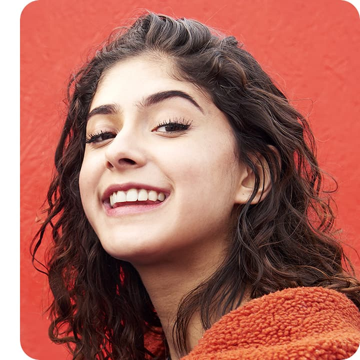 High-resolution Front Camera, superstar selfies